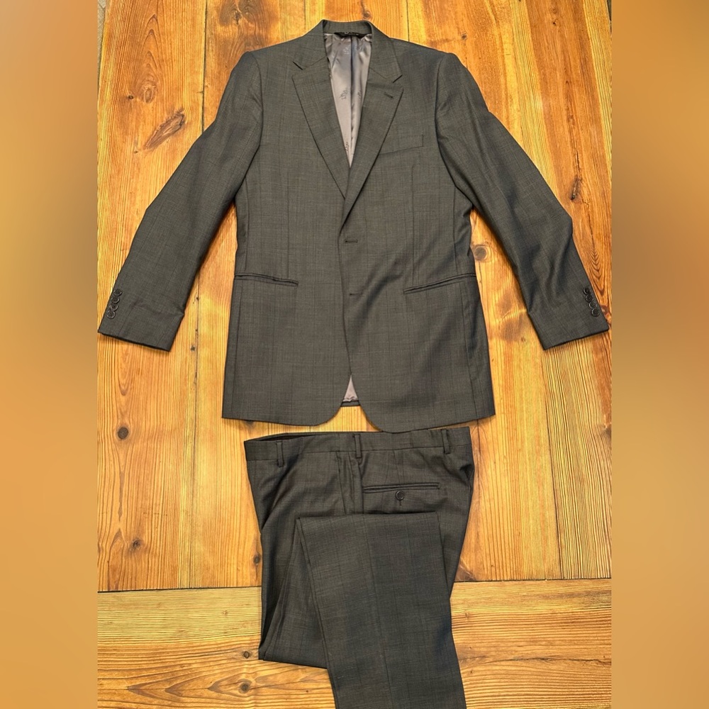 Joseph Banks Signature Suit